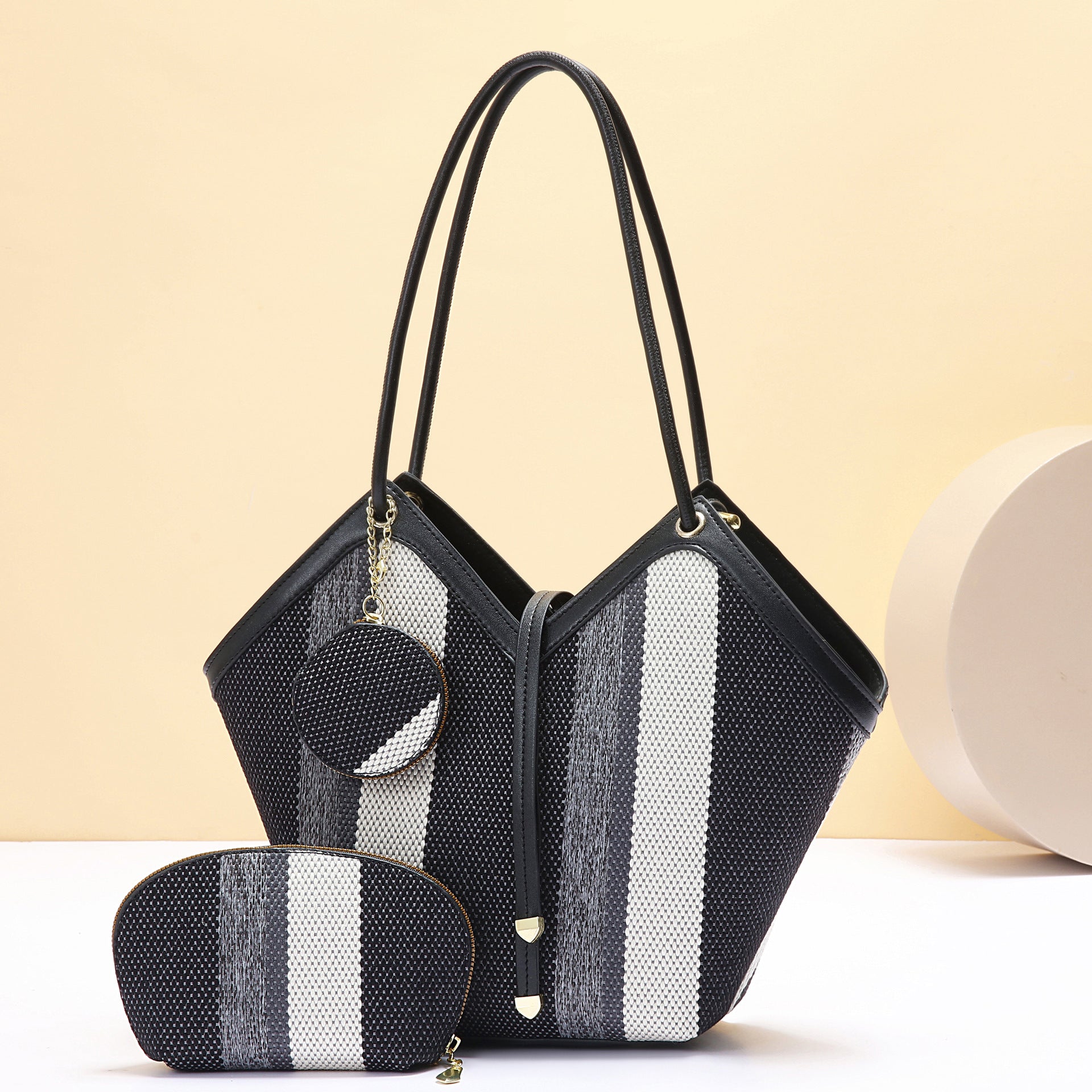 Aira Carryall Tote